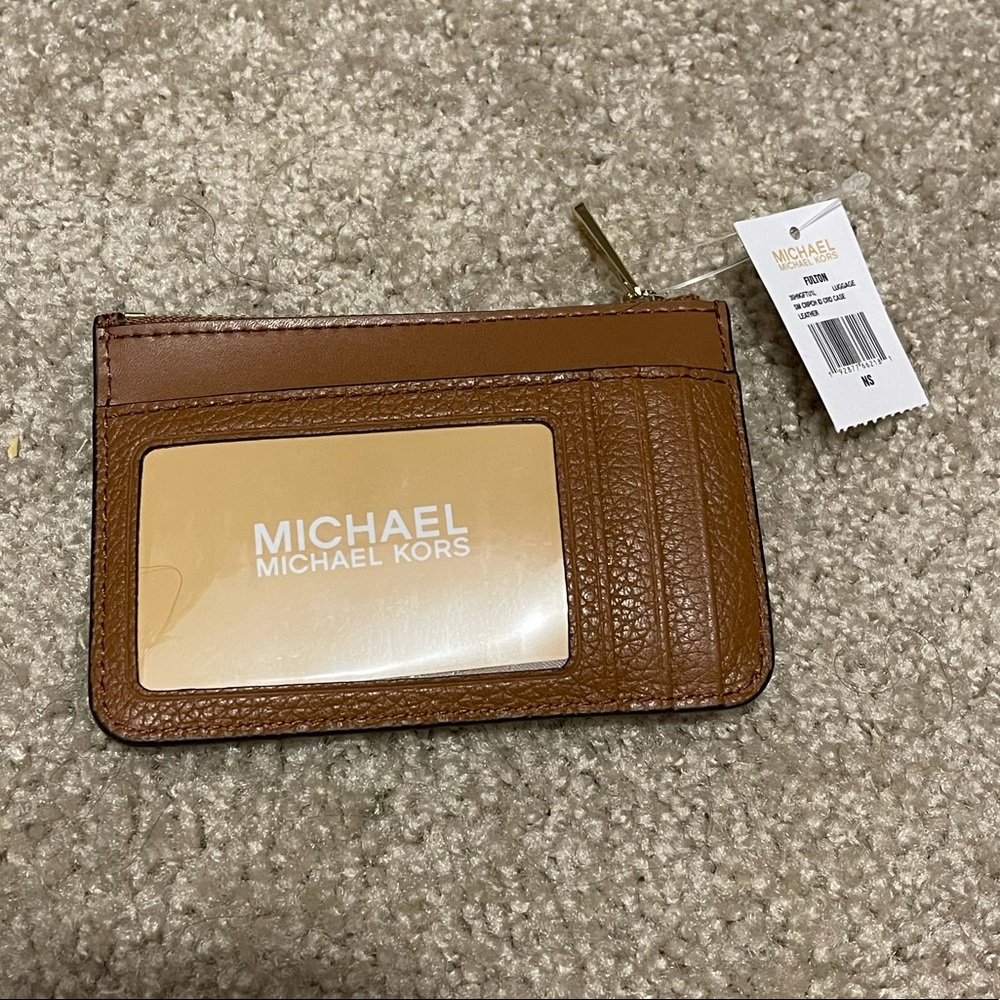 Michael Kors Key Chain wallet. NWT.